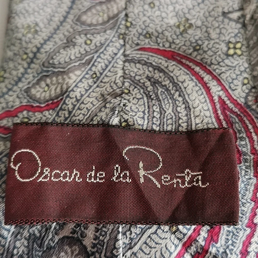 OSCAR DE LA RENTA VINTAGE 2 TIES